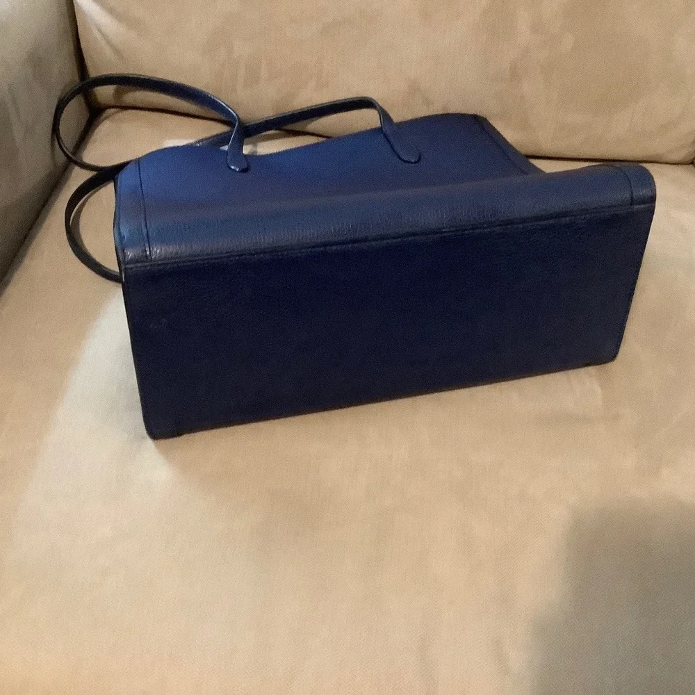 Leather Banana Republic Large Tote - Picture 5 of 6